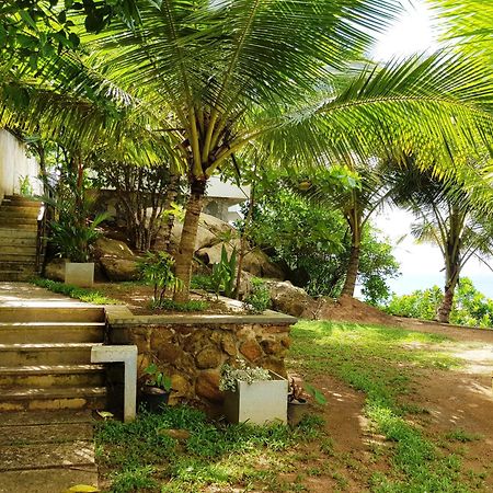 Rumassala Villas ウナワトゥナ エクステリア 写真