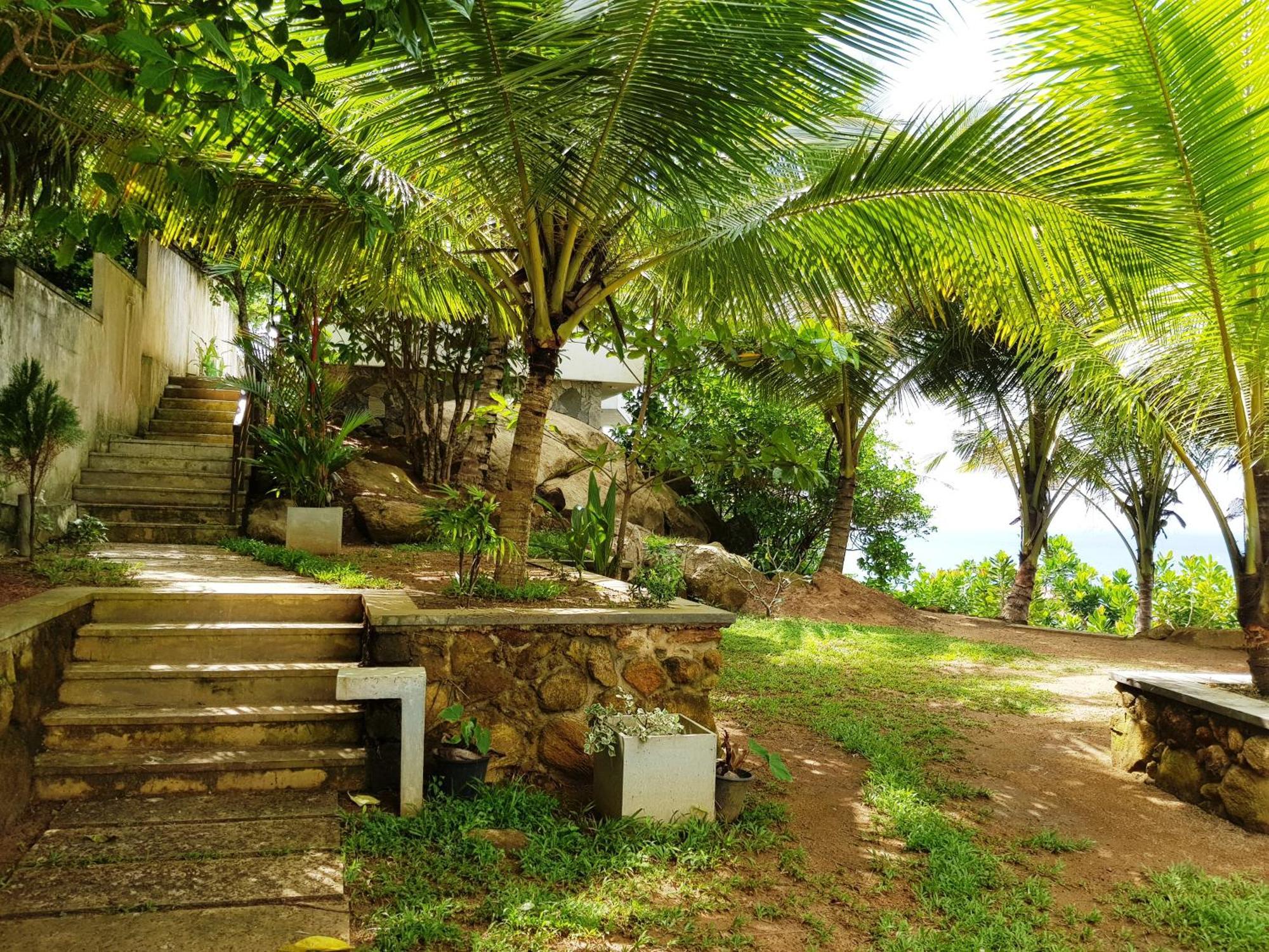 Rumassala Villas ウナワトゥナ エクステリア 写真