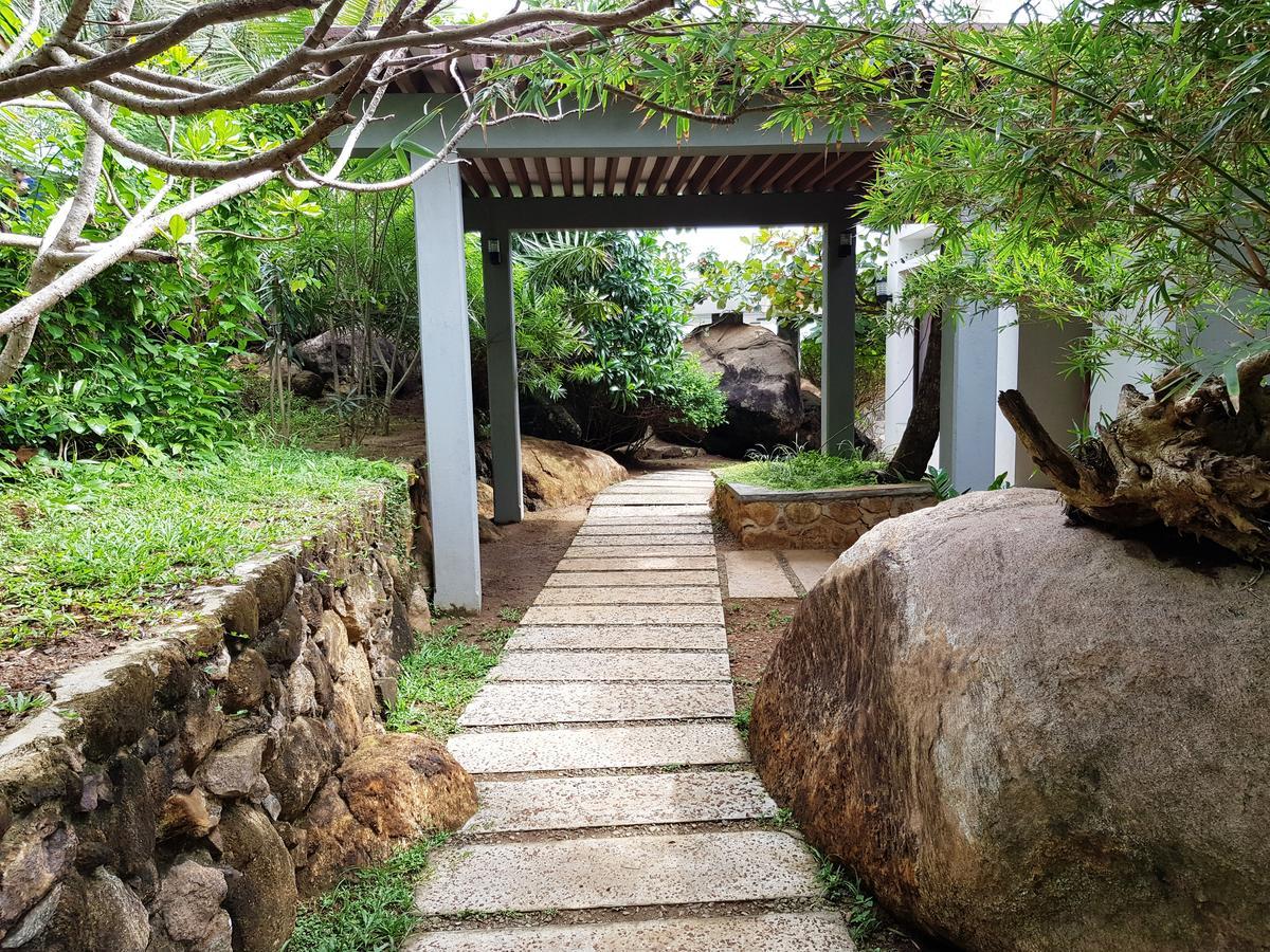 Rumassala Villas ウナワトゥナ エクステリア 写真